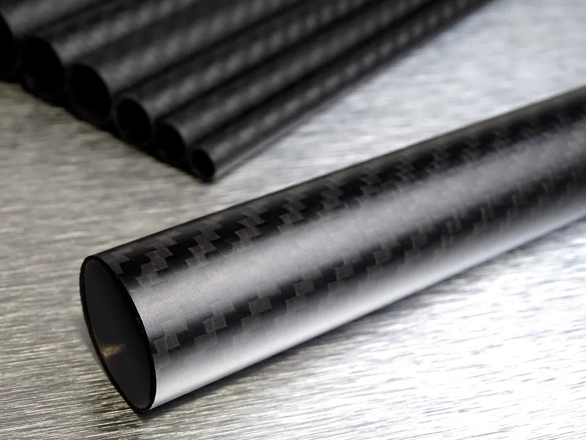 Tube en carbone Ø 22 mm / carbone visible CFK sergé 3K, longueur au choix (330 mm)