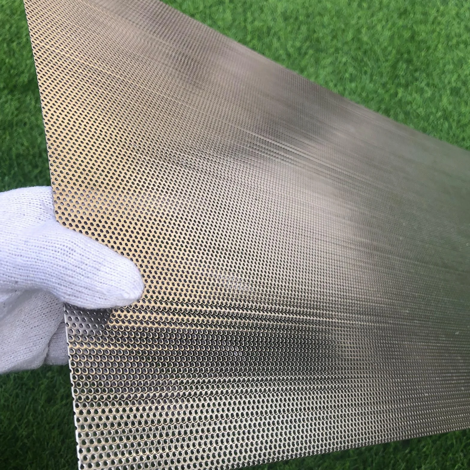 Tôle perforée 762mmX381mm-Tôle perforée en acier inoxydable 304-Trou de 1.5 mm, épaisseur 1.1 mm-Tôles perforées en métal | Grille inox | Grillage gouttiere|Plaque en acier perforé