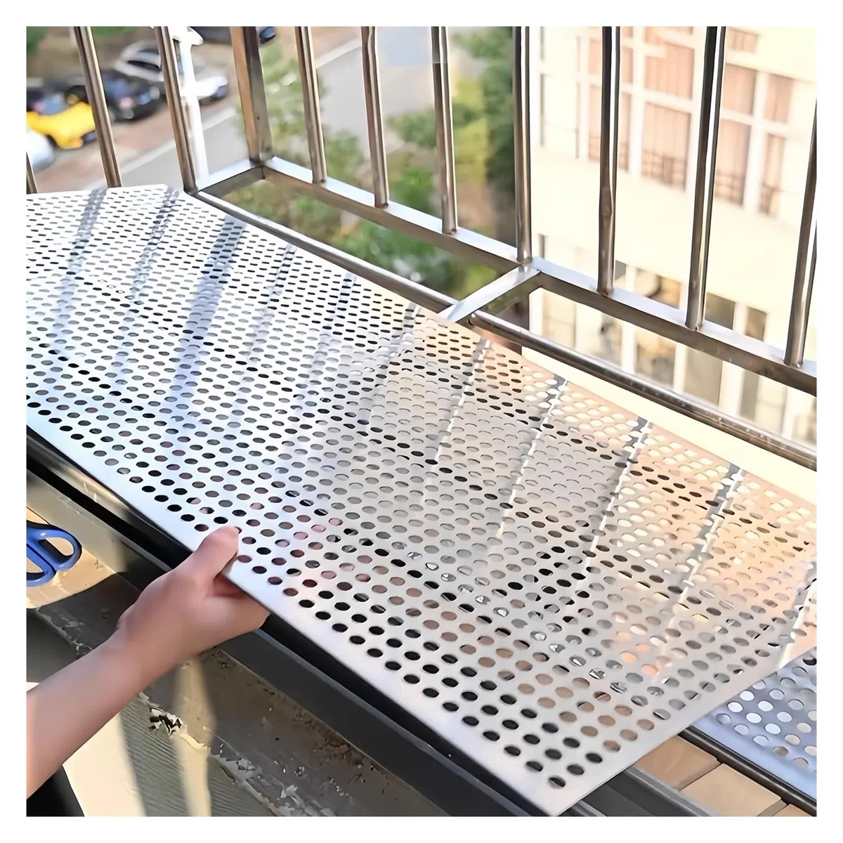 Tôle perforée en acier inoxydable 304, maille métallique déployée à trous ronds for balcon, balustrade, terrasse, décoration et protection(50x200cm)