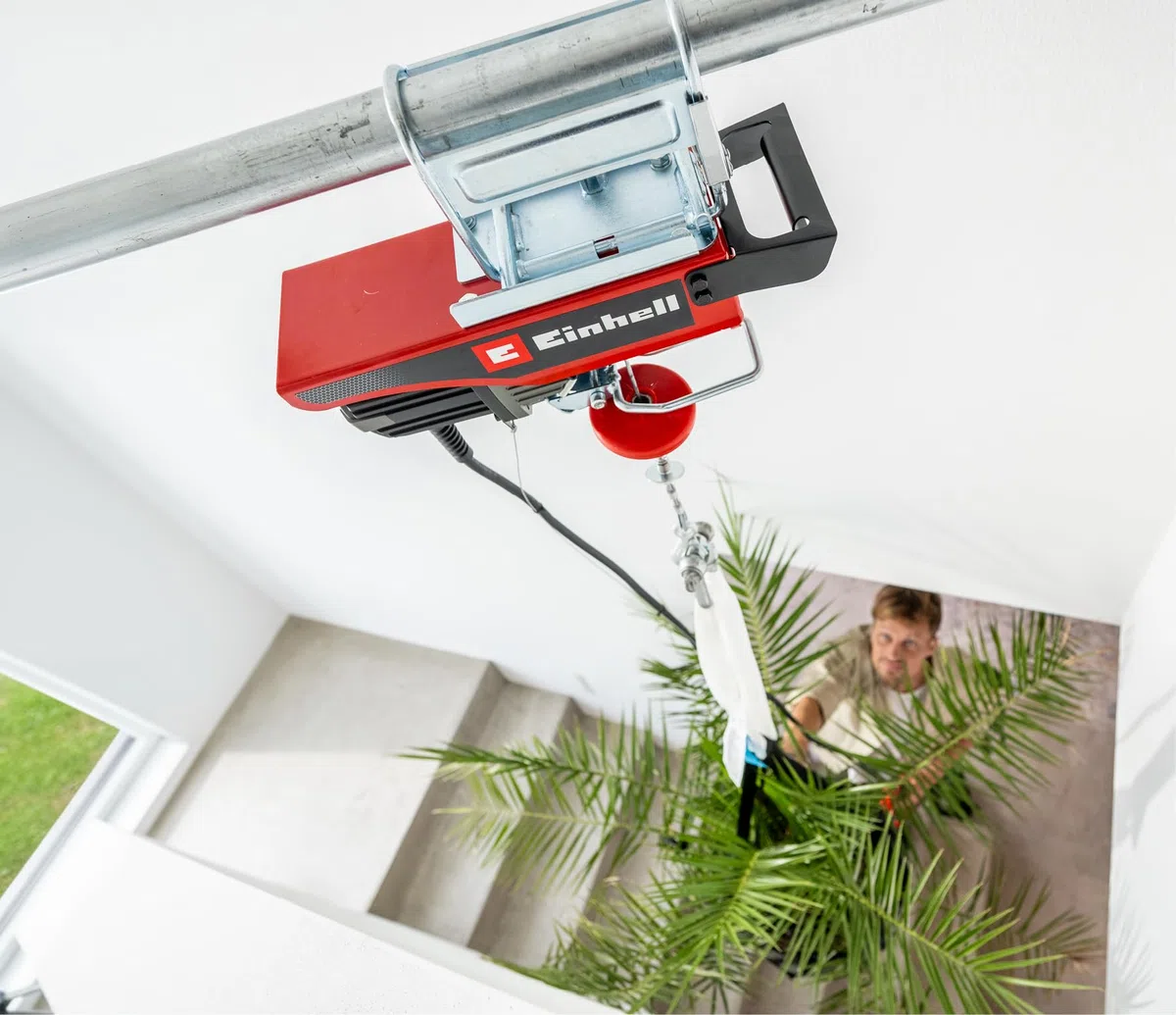 Einhell Palan sans fil TE-EH 18/250 Li BL Power X-Change (18 V, sans charbon, capacité de charge 125 kg / 250 kg avec poulie de renvoi, hauteur de course 12 m, vitesse 3,5 m/min, câble en acier)